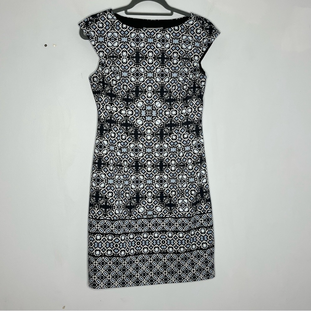 Wisp Size 6 Dress Sheath Stretch Cap Sleeve